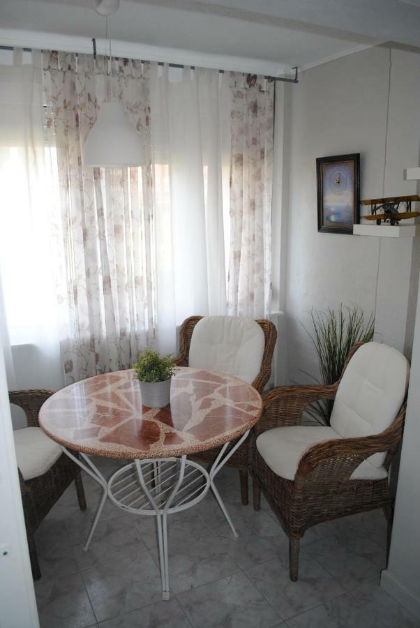 Apartamentos Laguna Beach Торокс Екстериор снимка